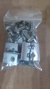 Universalhalter Set für Ford Ranger Mountain Top – mit Nutensteinen